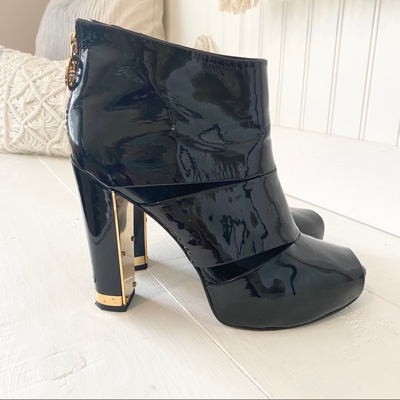 Tory Burch Shoes - Tory Burch 'Jeslann' Patent Peep Toe Booties 7.5